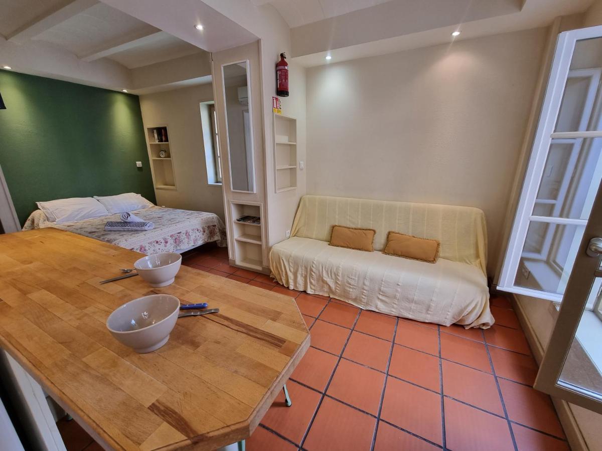 I 8 Apartment *